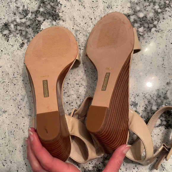 Louise et Cie Punya Patent Leather Wedge Heel Sandals Size 9 - Picture 9 of 9